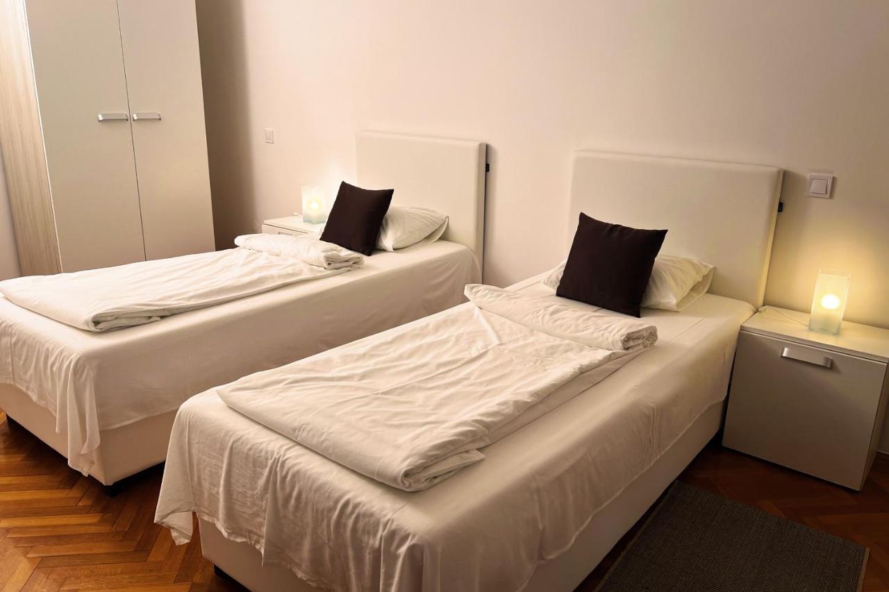Apartment Goran 2 *