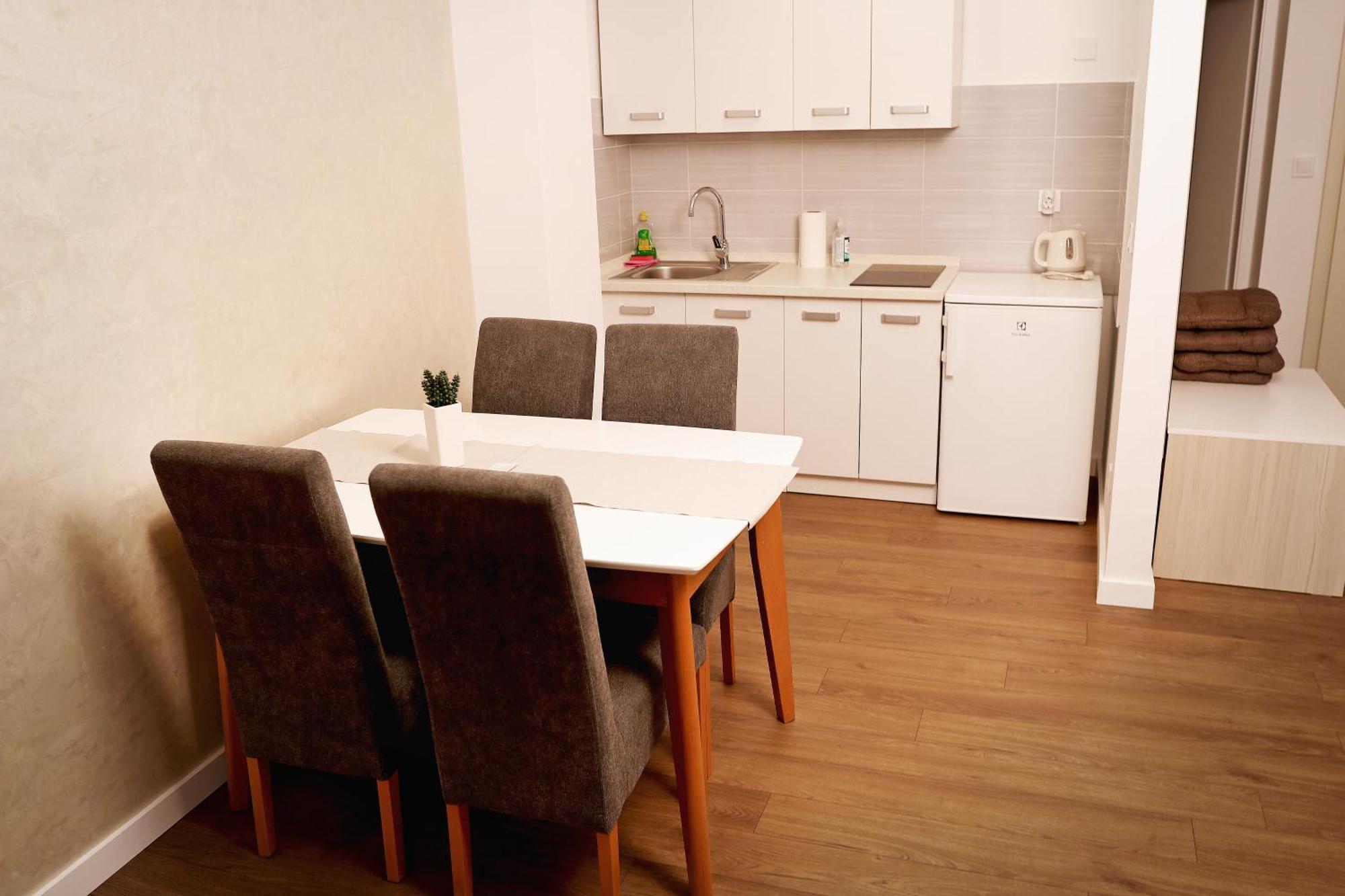 Apartment Goran 2 *