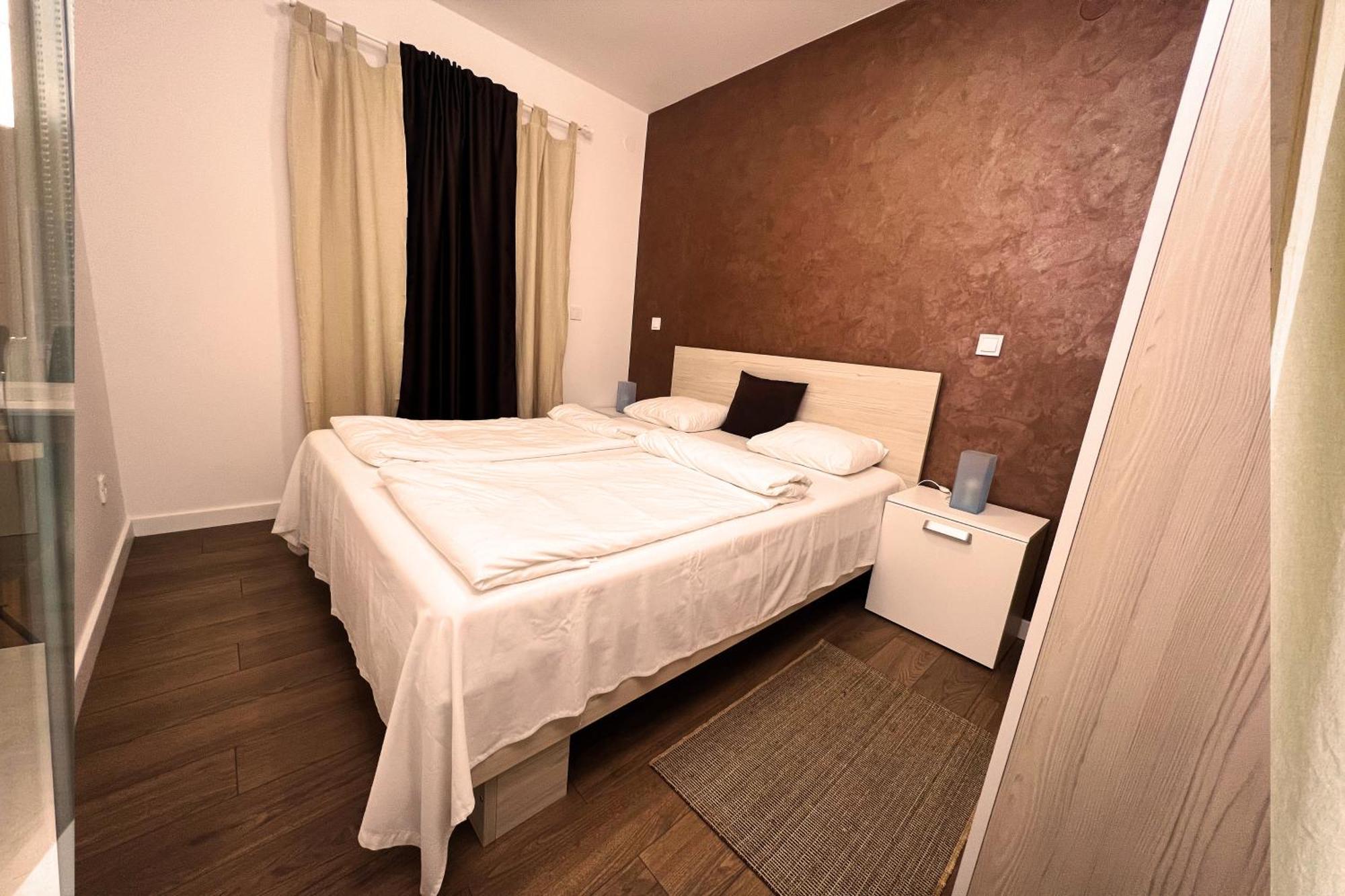 Goran 2 Apartment *